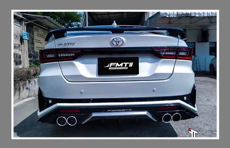 Yaris ATIV สีขาว ชุดแต่ง FMTI